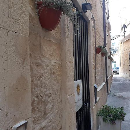 לצ'ה Vico Del Sole B&B מראה חיצוני תמונה
